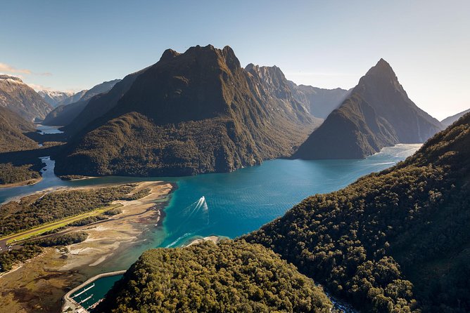 milford sound coach tour with lunch from queenstown